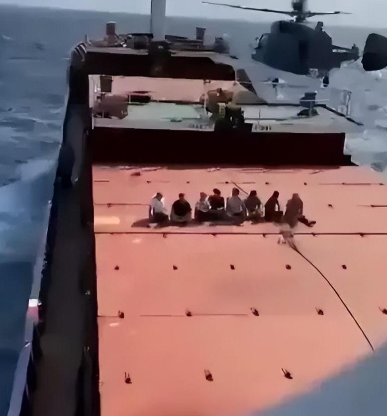 俄羅斯向美軍艦開(kāi)火，事件背景與SEO解讀，俄羅斯對(duì)美軍艦開(kāi)火事件背景解析與SEO視角解讀