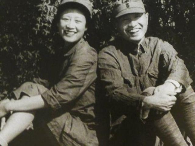 國防部長是干什么的，職責(zé)與重要性解析，國防部長職責(zé)與重要性解析，守護(hù)國家安全的重要角色
