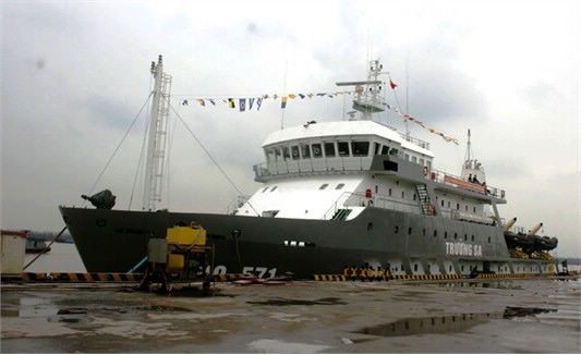 探索中國(guó)海軍的壯麗畫卷，571艦高清圖片展示，中國(guó)海軍壯麗畫卷揭秘，571艦高清圖片展示